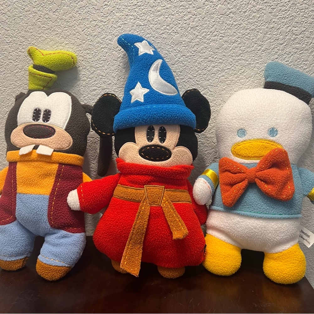 Pook A Looz Sorcerer Micky, Goofy, Donald Duck Lot Plush Dolls Disneyland